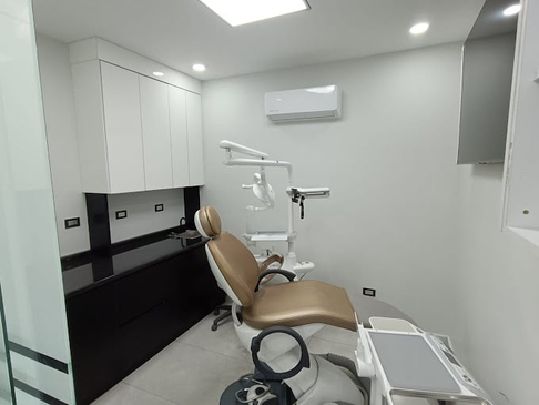 Slider image (3) Grand Diamond Dental & Periodontics